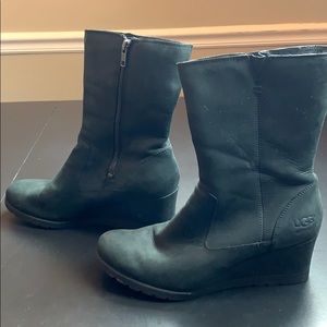 Ugg soft suede-like black wedge boots
